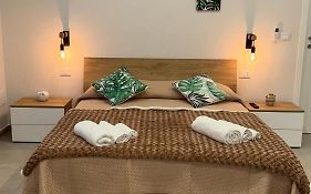 Le Palme Holiday Home